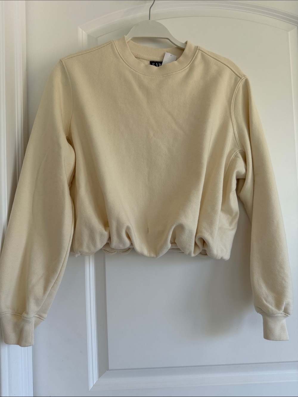 GAP Cream Cropped Crewneck Sweatshirt. Bubble hem XXS NWT